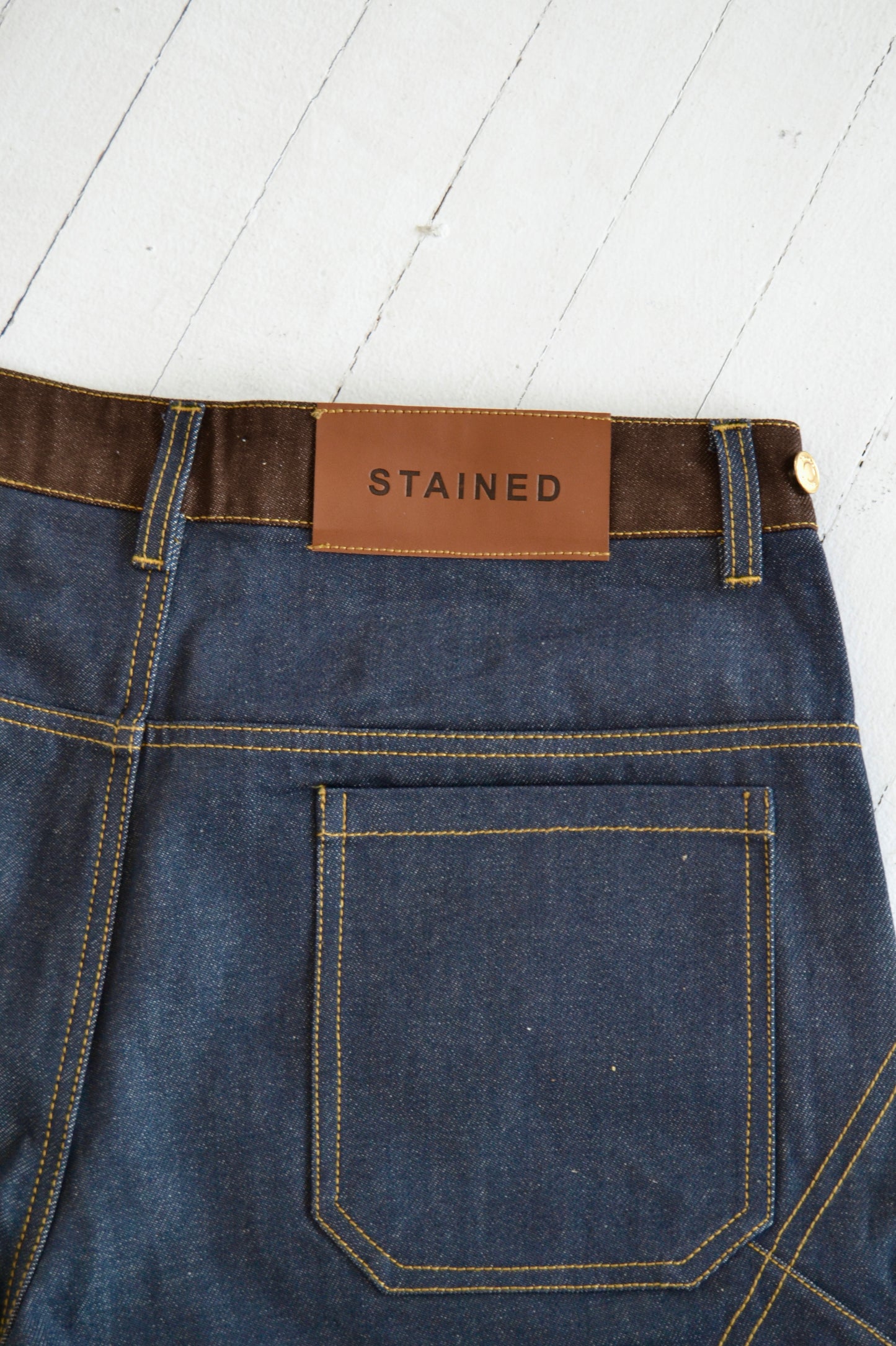 STAINED JORTS